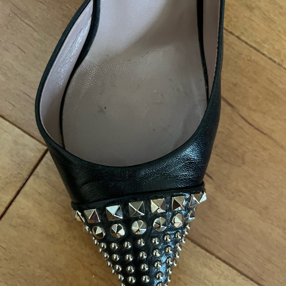 Gucci authentic studded black leather pump - Picture 16 of 16